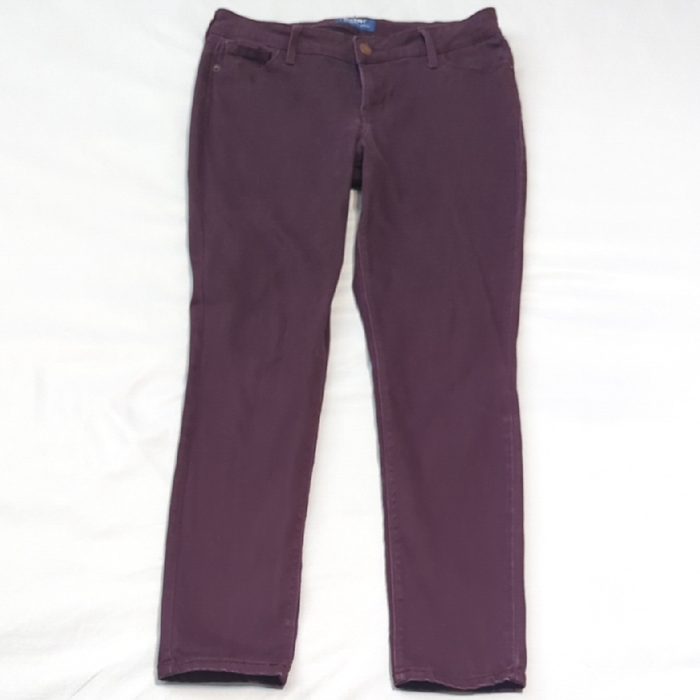 Old Navy Rockstar Mid-Rise Jeans in Plum Size 6 Petite